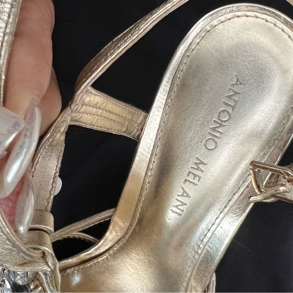 Shoes - Picture 3 of 7